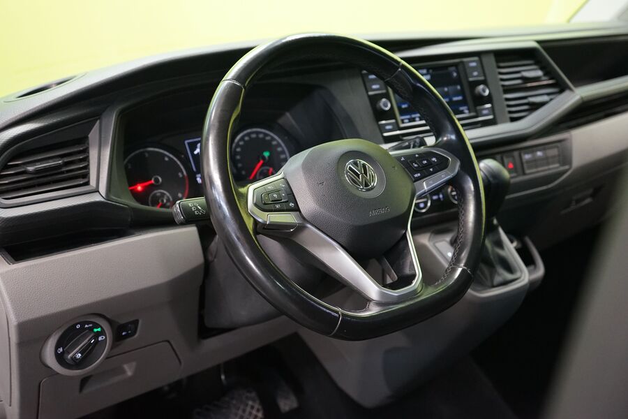 Volkswagen Caravelle vaihtoauto