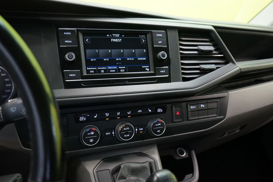 Volkswagen Caravelle vaihtoauto