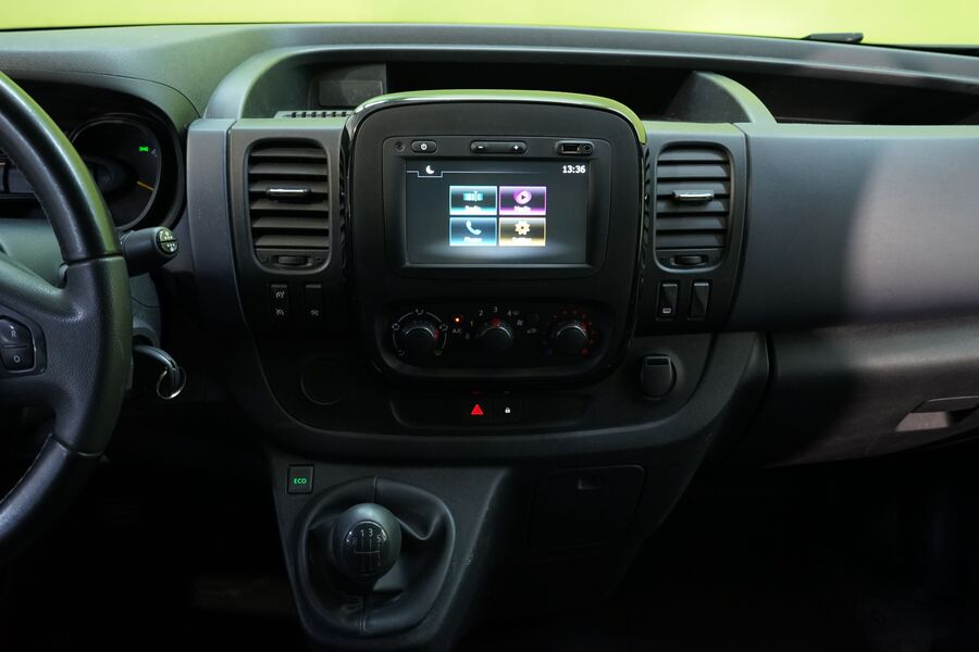 Opel Vivaro vaihtoauto