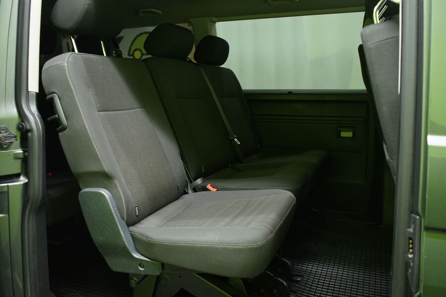 Volkswagen Caravelle vaihtoauto