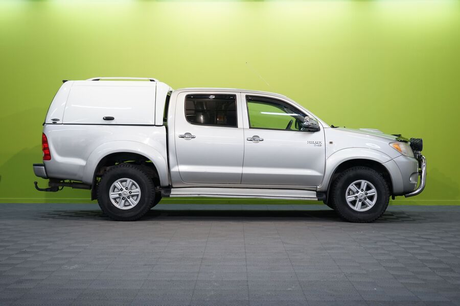 Toyota Hilux vaihtoauto