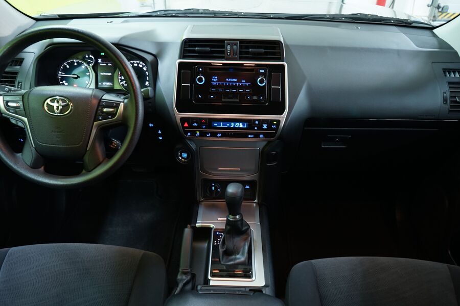 Toyota Land Cruiser vaihtoauto