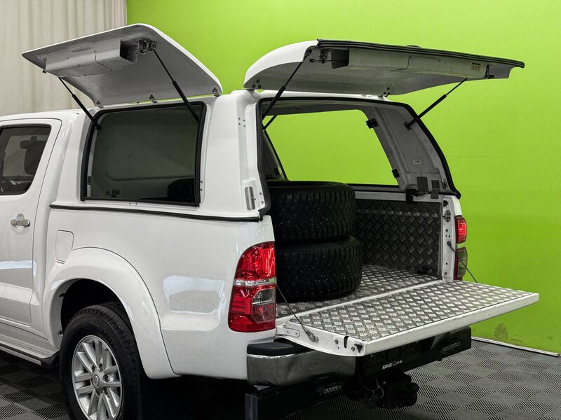 Toyota Hilux vaihtoauto