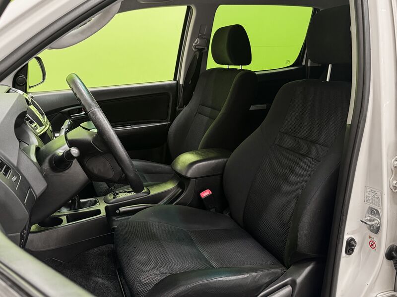 Toyota Hilux vaihtoauto