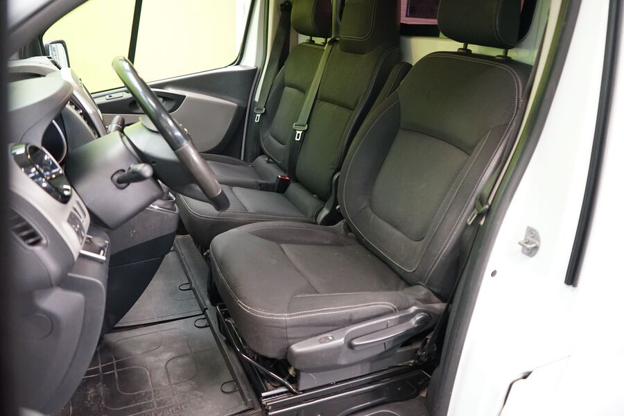 Nissan NV300 vaihtoauto