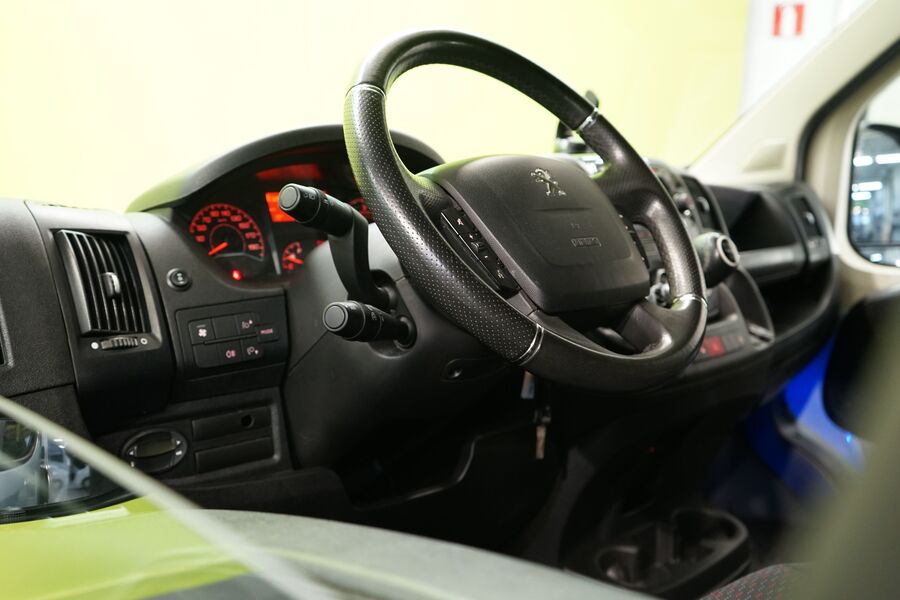 Peugeot Boxer vaihtoauto