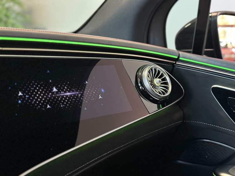 Mercedes-Benz EQE vaihtoauto