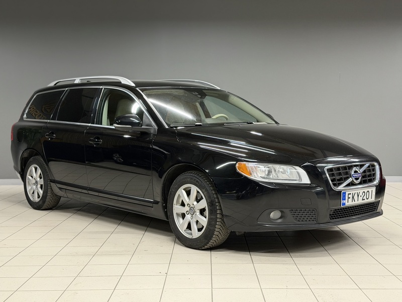 Volvo V70 vaihtoauto
