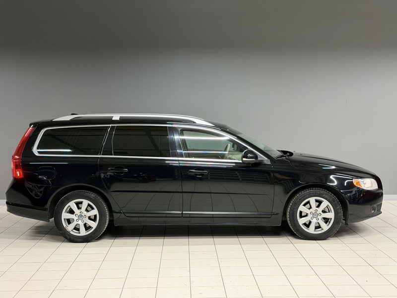 Volvo V70 vaihtoauto