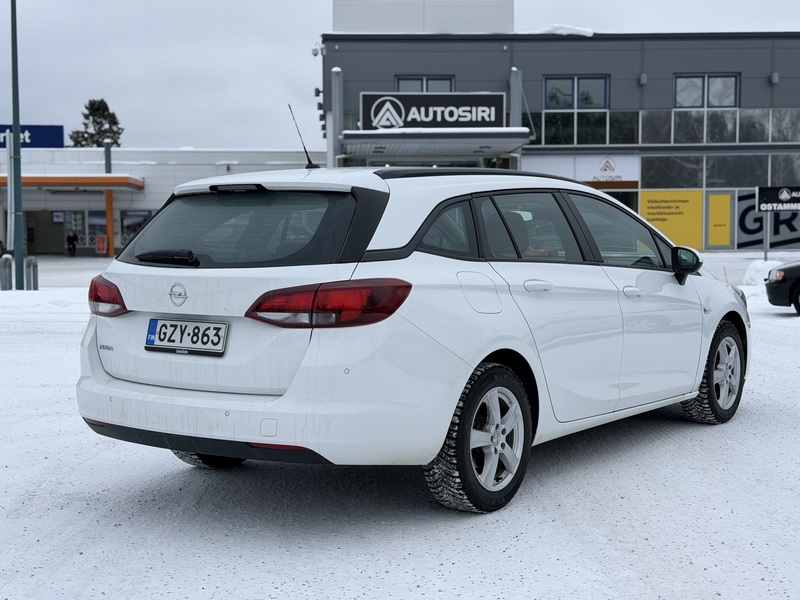 Opel Astra vaihtoauto