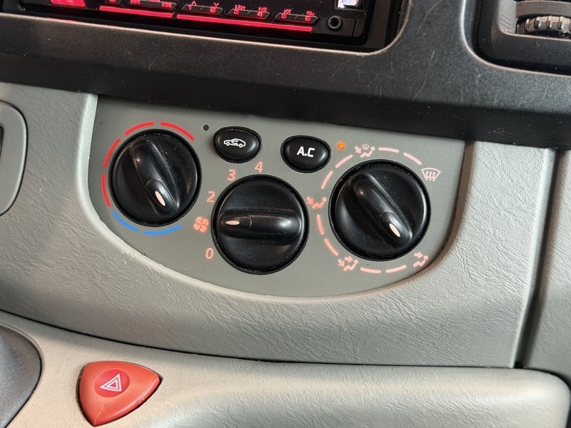 Nissan Primastar vaihtoauto
