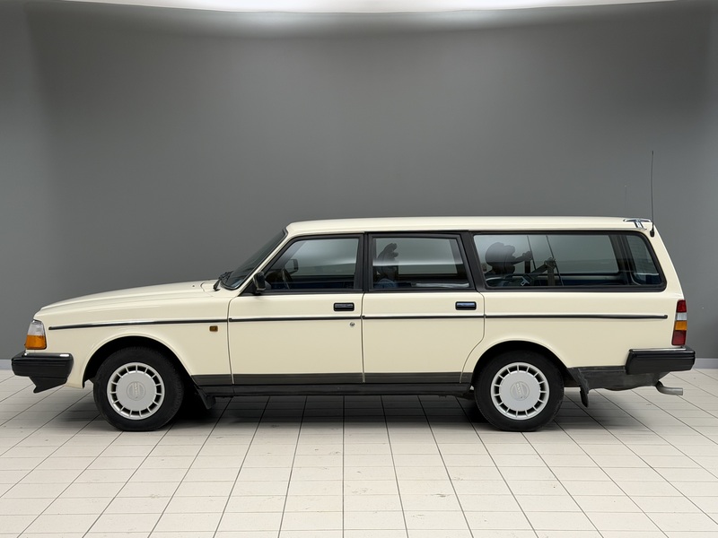 Volvo 240 vaihtoauto