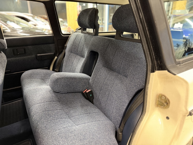 Volvo 240 vaihtoauto