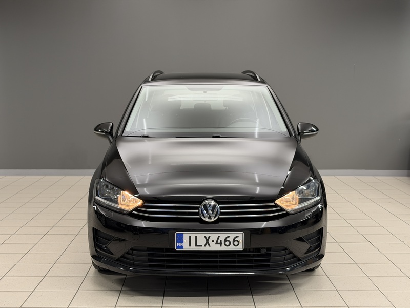 Volkswagen Golf Sportsvan vaihtoauto