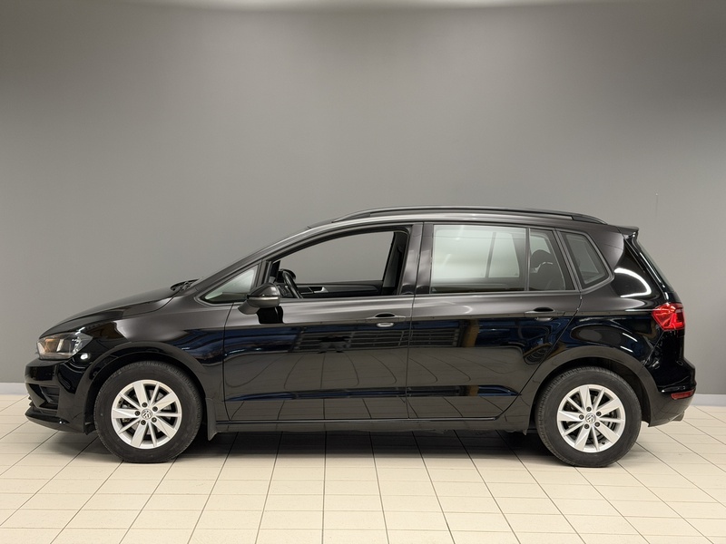 Volkswagen Golf Sportsvan vaihtoauto