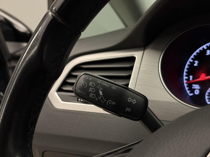 Volkswagen Golf Sportsvan vaihtoauto