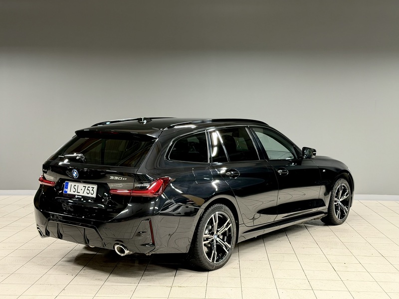 BMW 330 vaihtoauto