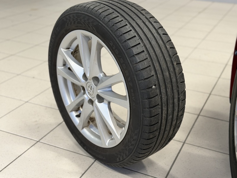 Toyota Avensis vaihtoauto