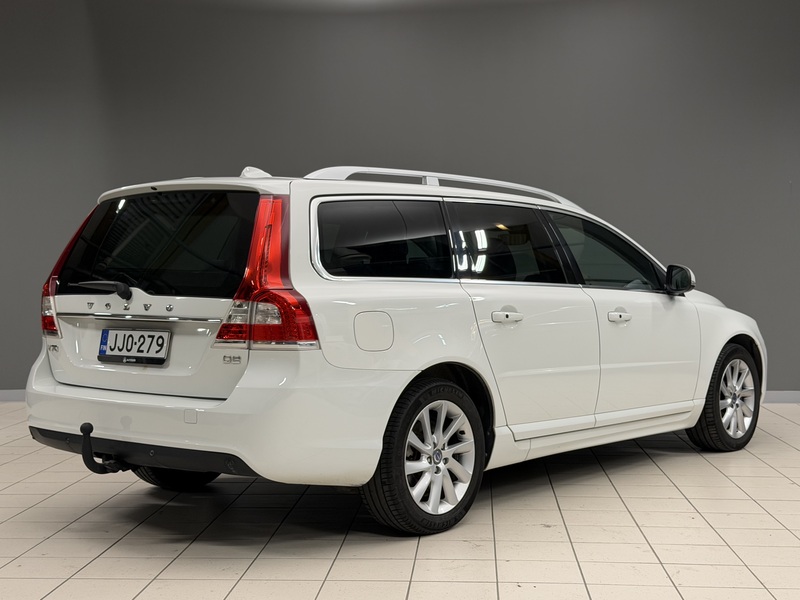 Volvo V70 vaihtoauto