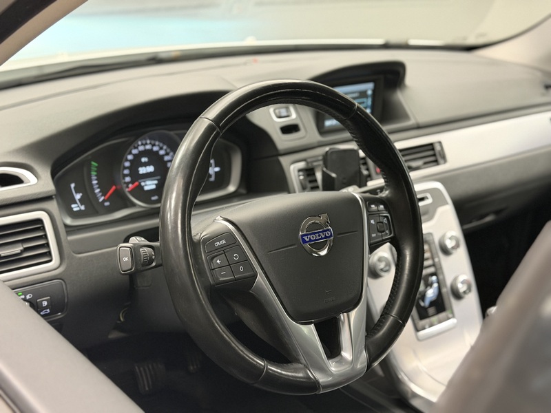 Volvo V70 vaihtoauto