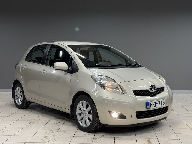 Toyota Yaris vaihtoauto