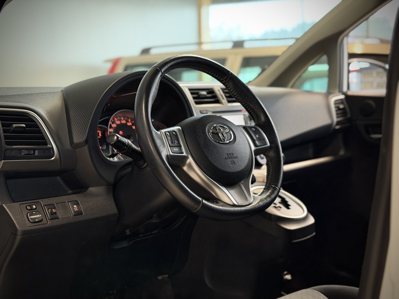 Toyota Verso-S vaihtoauto