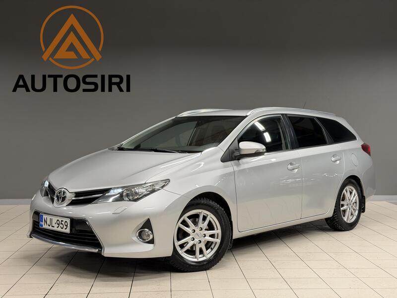 Toyota Auris vaihtoauto