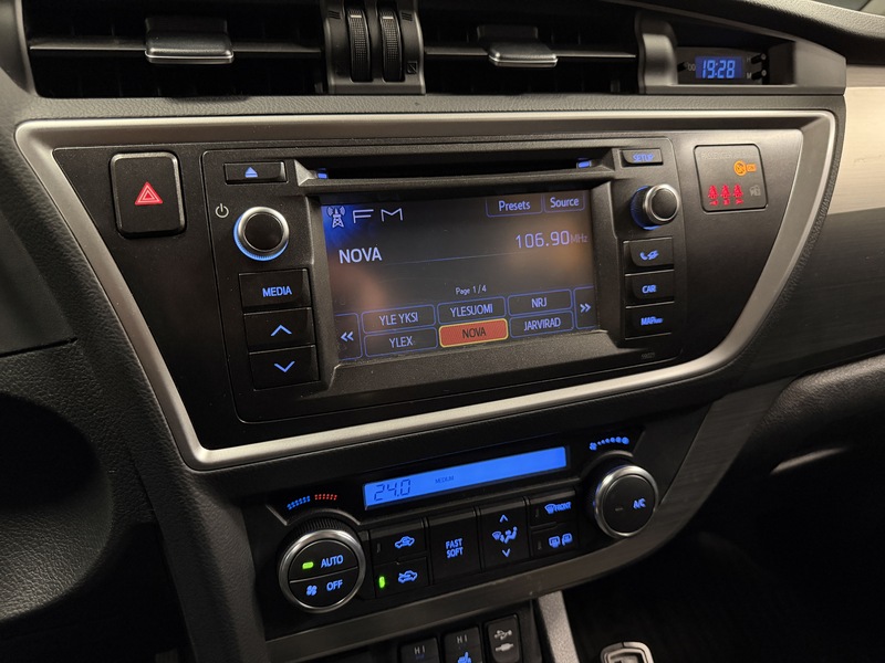 Toyota Auris vaihtoauto