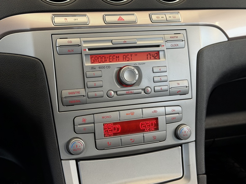 Ford S-MAX vaihtoauto