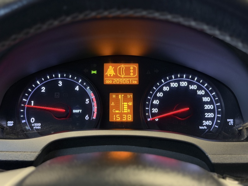 Toyota Avensis vaihtoauto