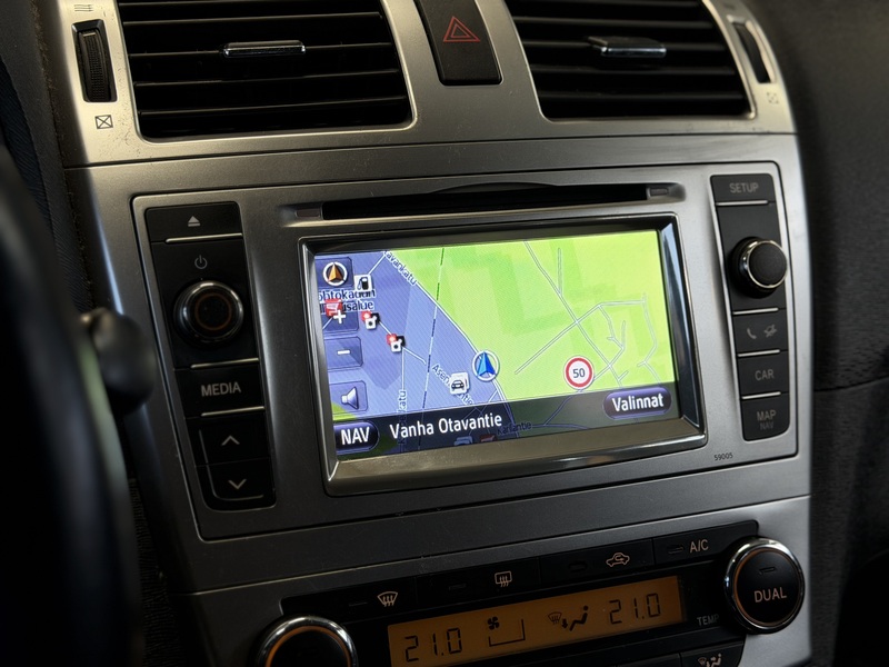 Toyota Avensis vaihtoauto