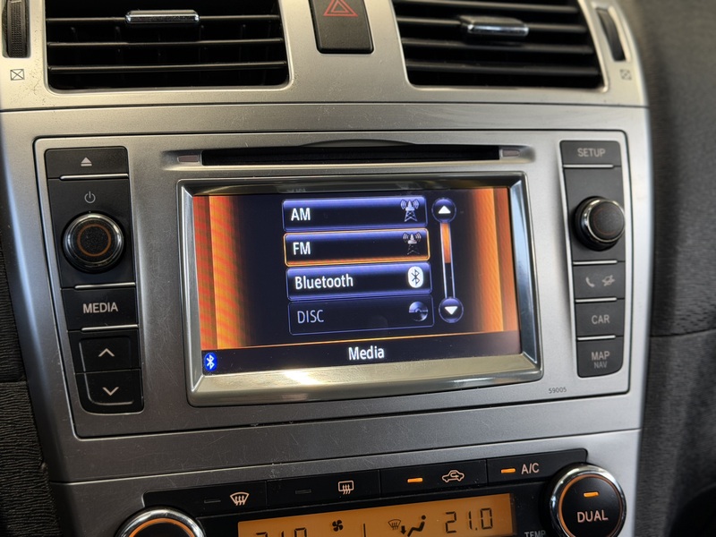 Toyota Avensis vaihtoauto