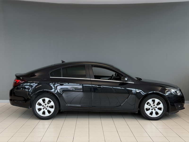 Opel Insignia vaihtoauto