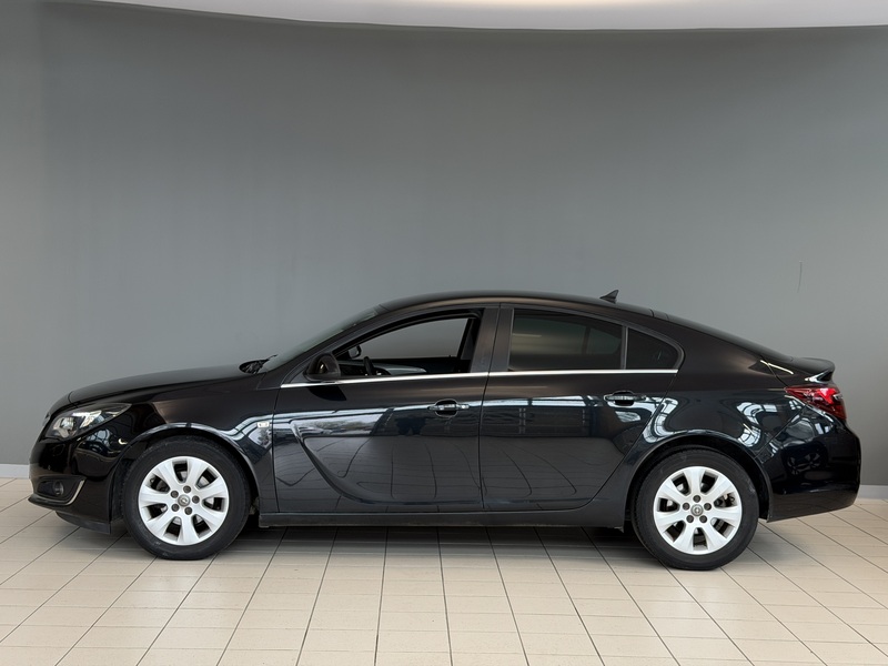 Opel Insignia vaihtoauto