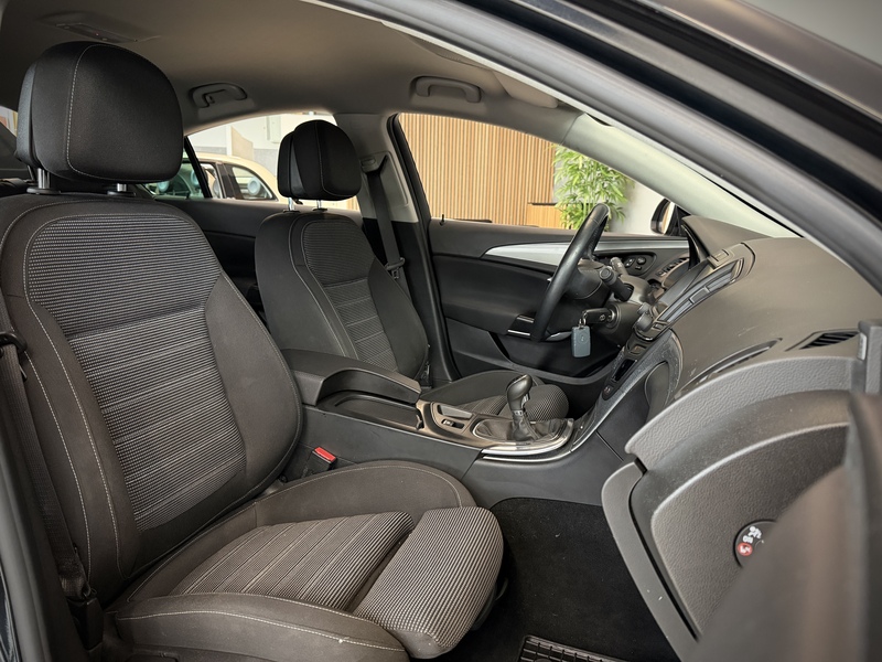 Opel Insignia vaihtoauto