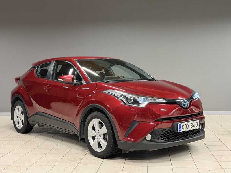 Toyota C-HR vaihtoauto