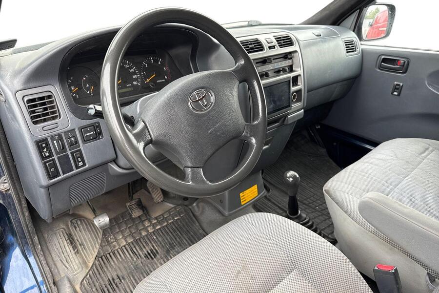 Toyota Hiace vaihtoauto
