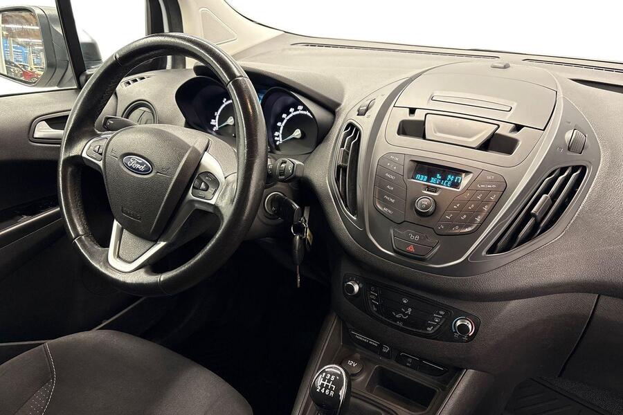 Ford Transit Courier vaihtoauto