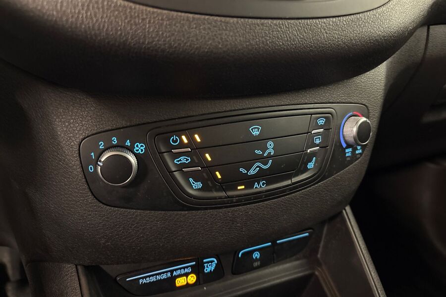 Ford Transit Courier vaihtoauto