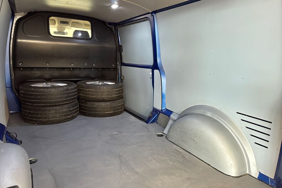 Volkswagen Transporter vaihtoauto