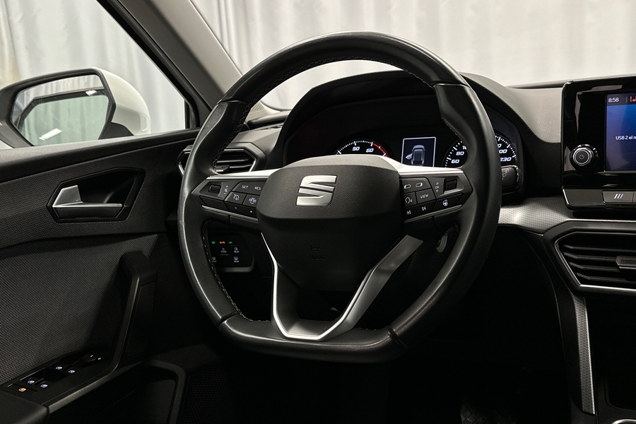 SEAT Leon Sportstourer vaihtoauto