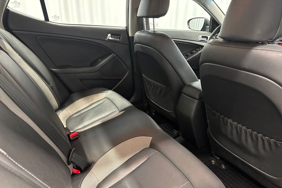 Kia Optima vaihtoauto