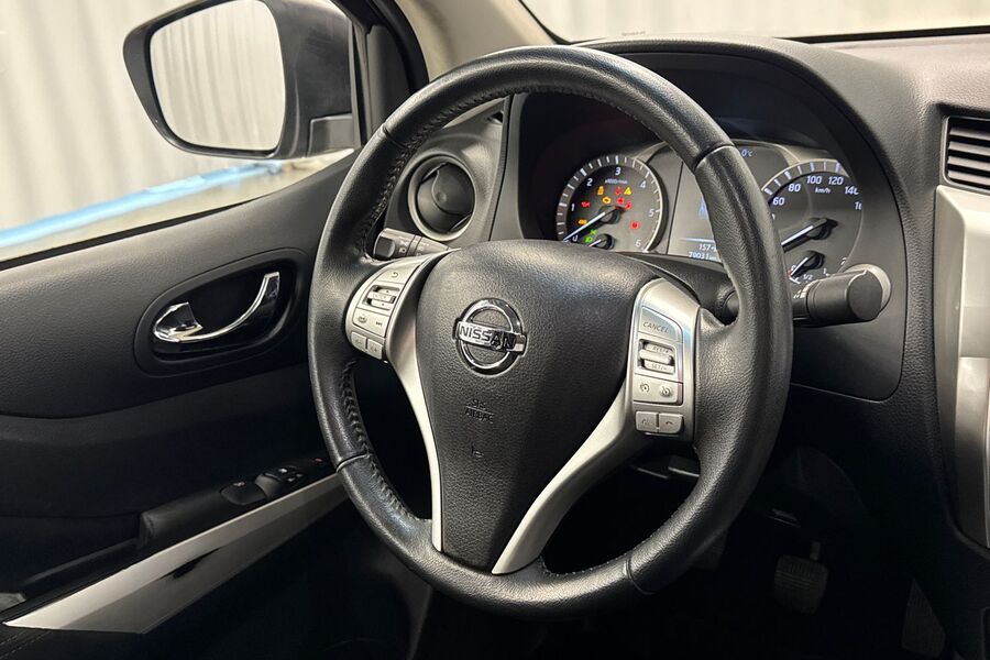 Nissan Navara vaihtoauto