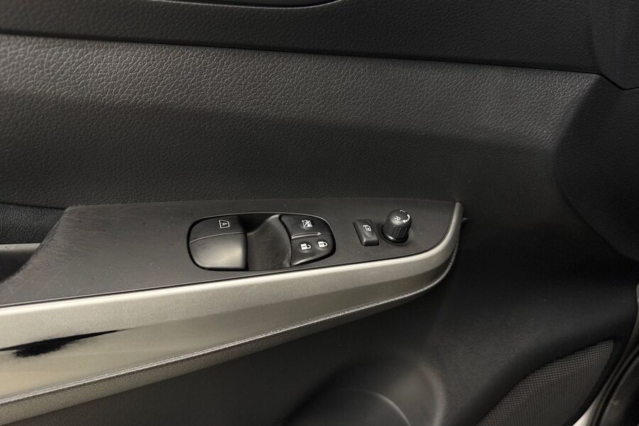 Nissan Navara vaihtoauto