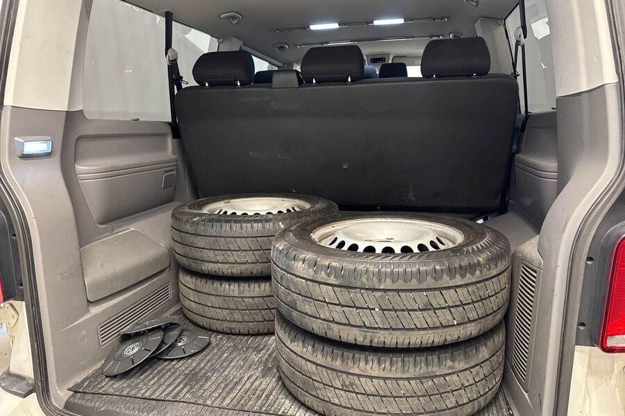 Volkswagen Caravelle vaihtoauto