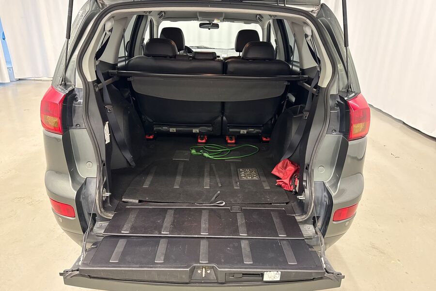 Peugeot 4007 vaihtoauto