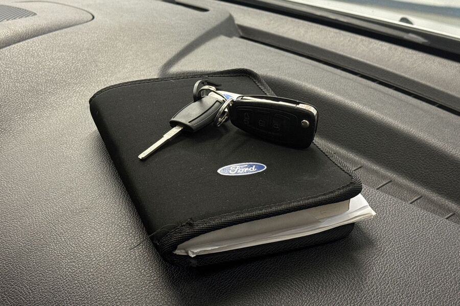 Ford Transit Connect vaihtoauto