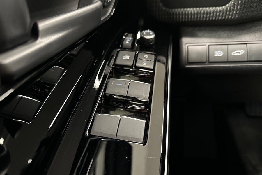 Toyota bZ4X vaihtoauto