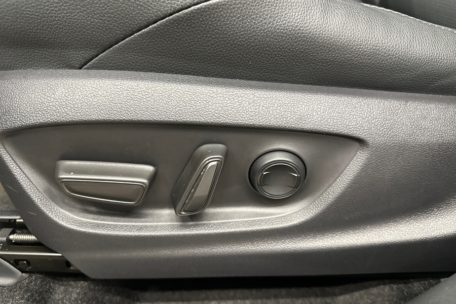 Toyota bZ4X vaihtoauto