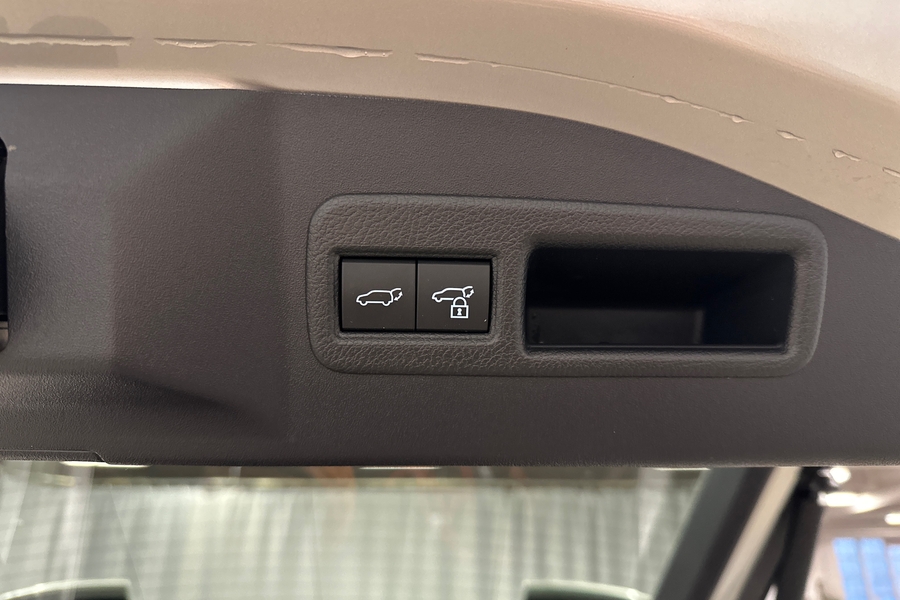 Toyota bZ4X vaihtoauto